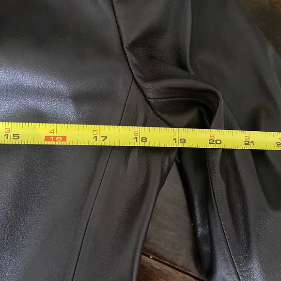 Lafayette 148 New York Brown Leather Jacket with Cropped Fit Fur Trim 100% Fox - Picture 12 of 13